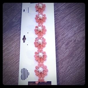 Choker style necklace